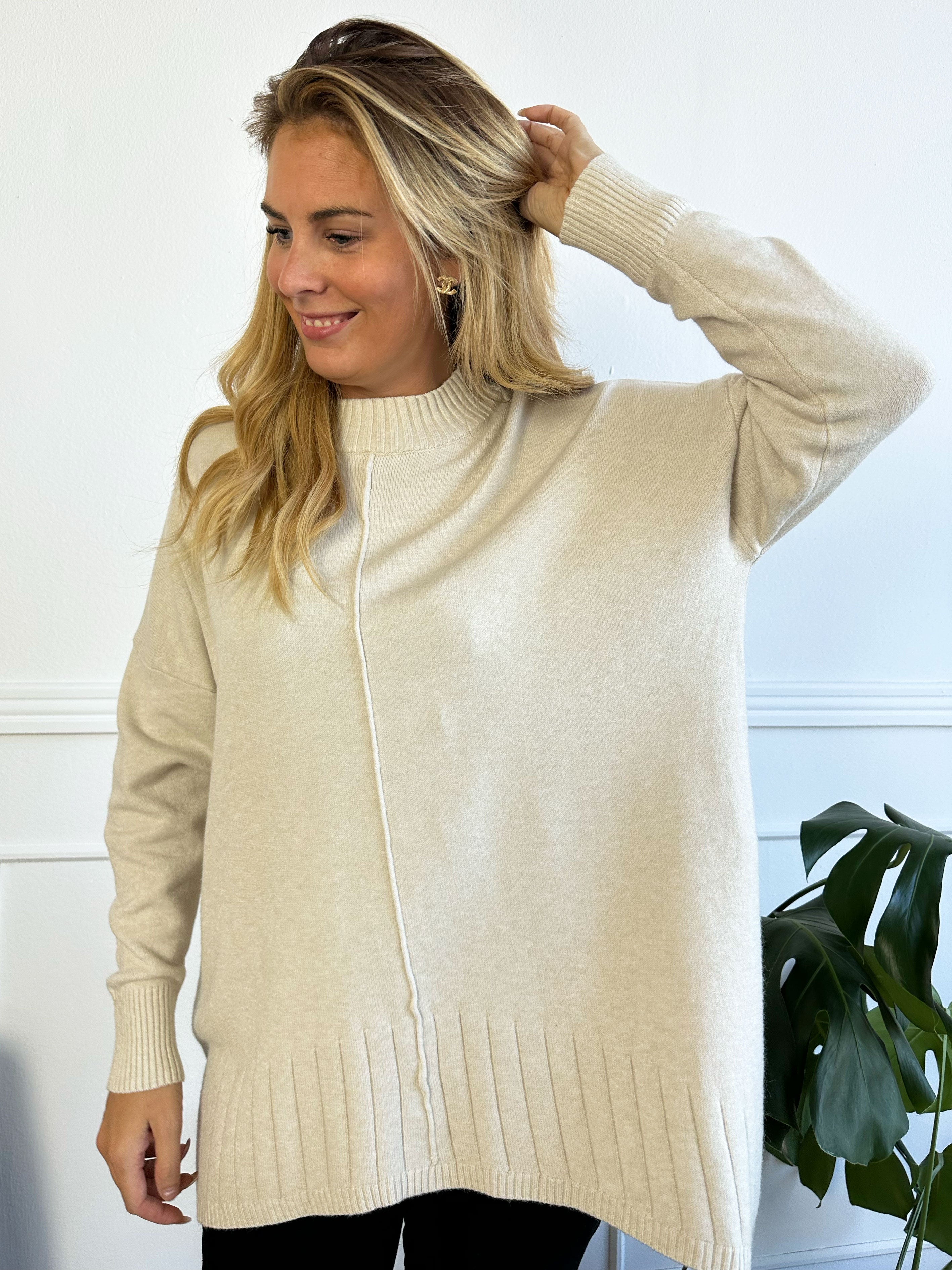 Amora - Lang blød strikbluse